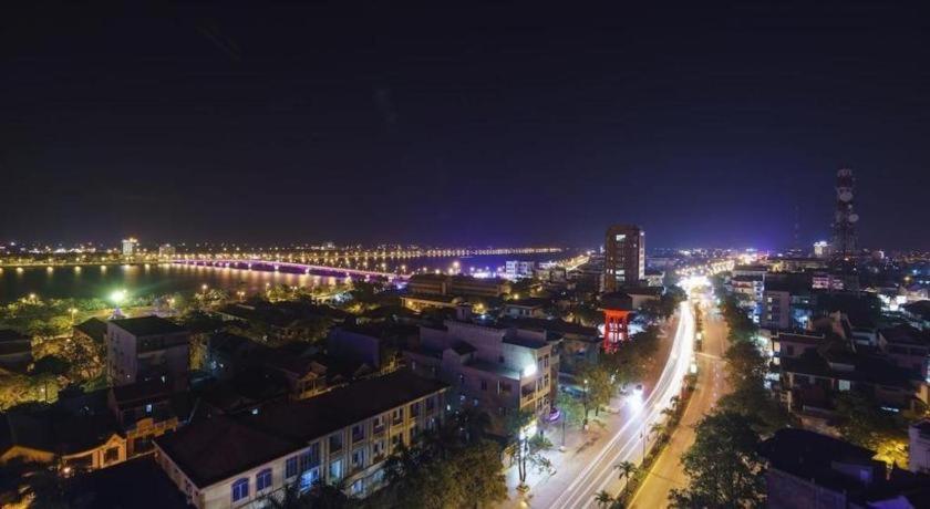 Tuong Minh Hotel Dong Hoi Exterior foto